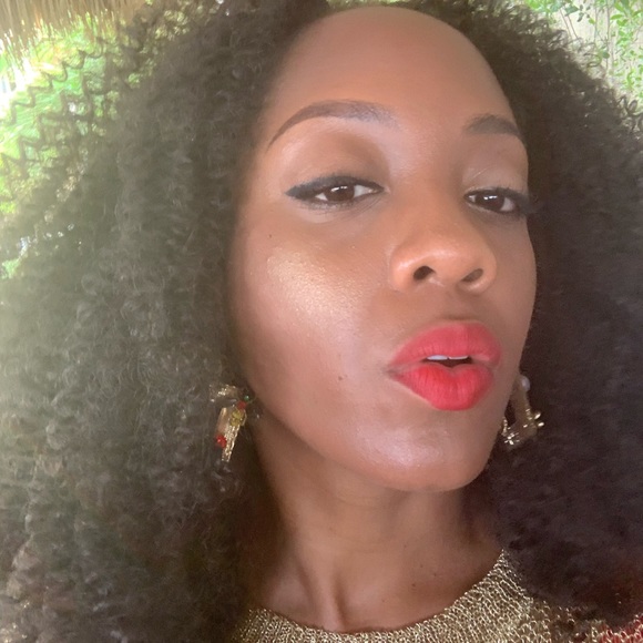 Meet your Posher, Shirley vernae - Picture 1 of 1